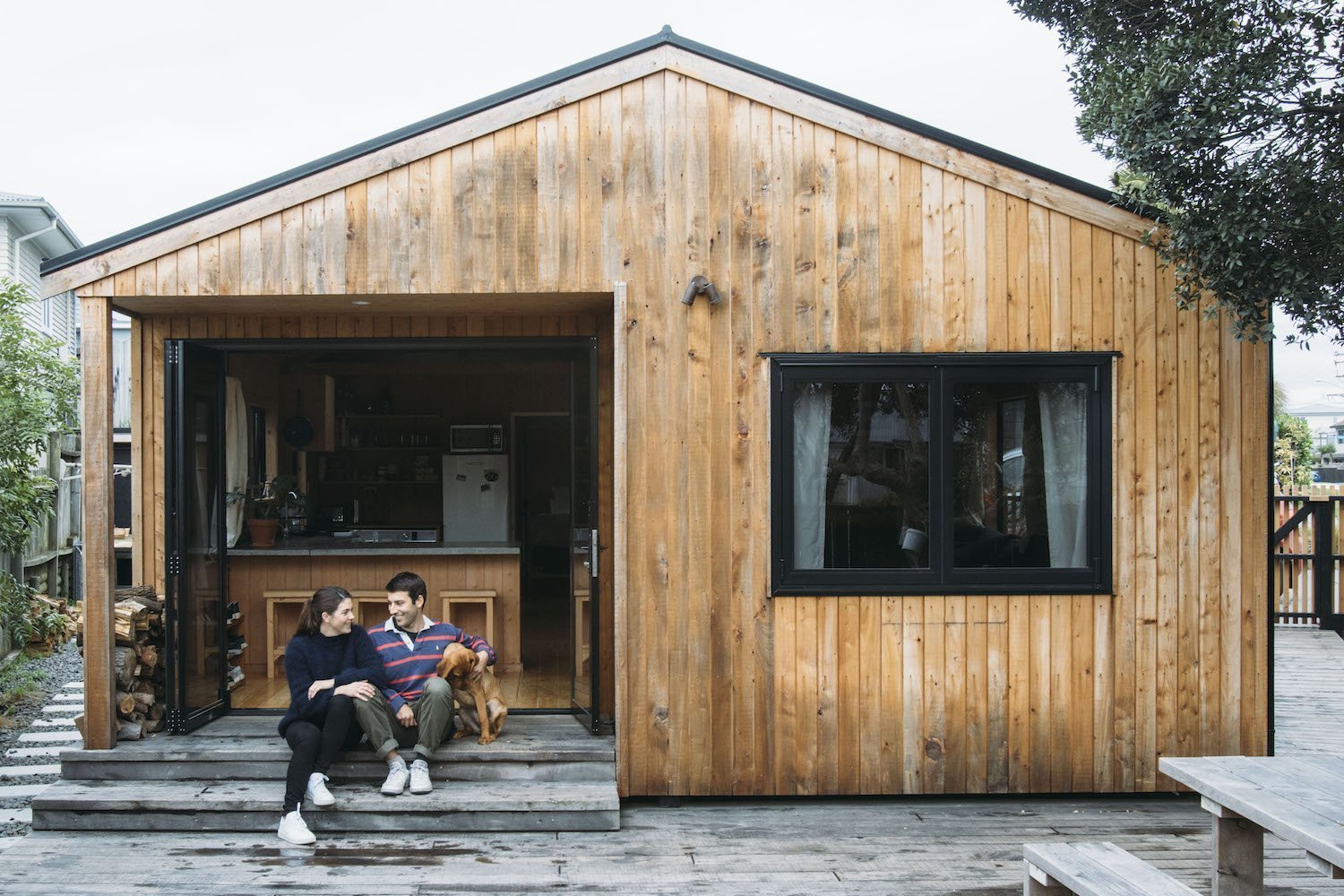 Cabin On Clyde Tour - George & Willy EU