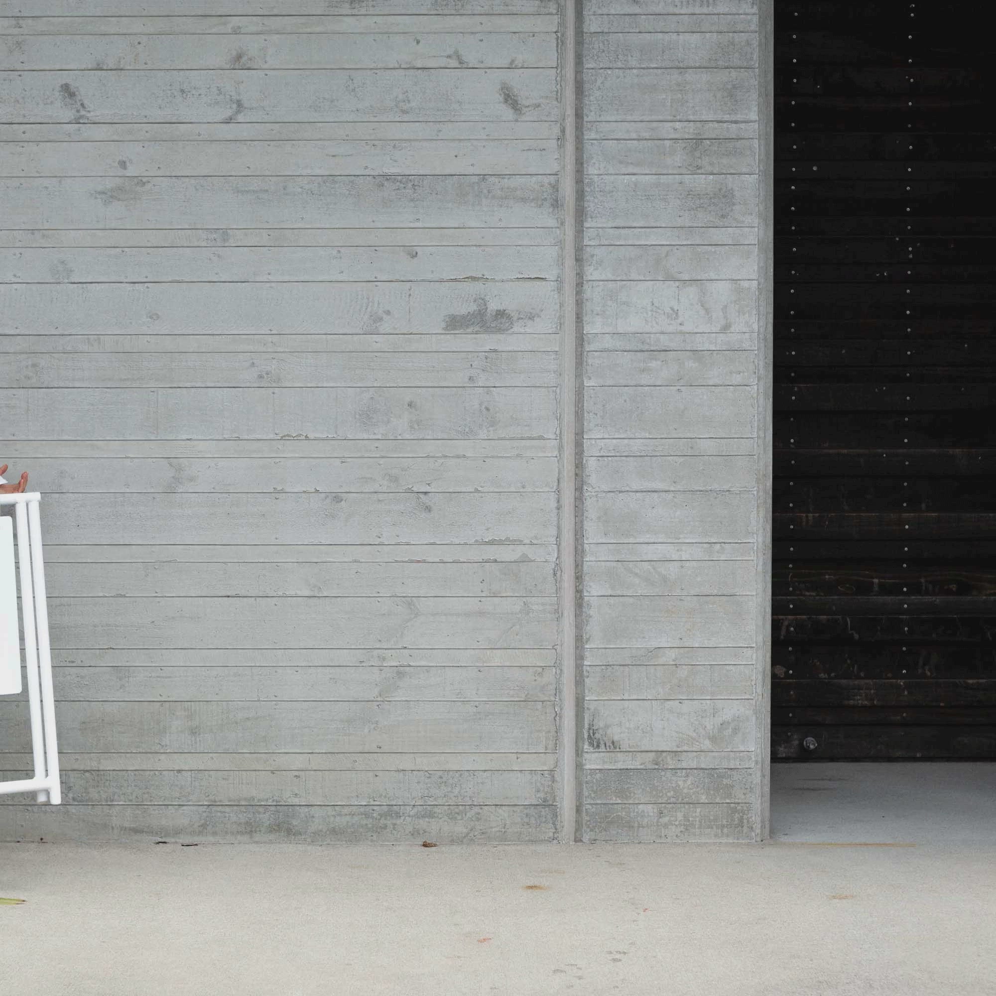 A white, A-Frame Sign in with a blank faceplate